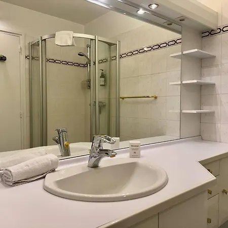 F3 Plein Coeur Centre Fd Avec Parking Montrognon Clermont-Ferrand