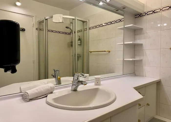 F3 Plein Coeur Centre Fd Avec Parking Montrognon Клермон-Ферран